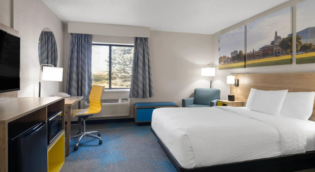 Days Inn By Wyndham Davenport