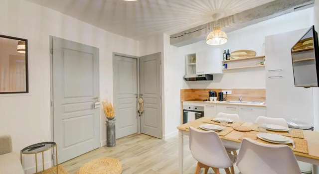 Апартаменты Le Langeais Cocoon in the heart of Les Halles