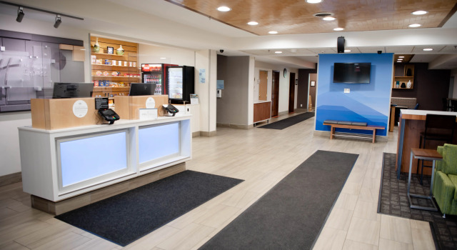 Holiday Inn Express Winfield by IHG, Book Hotel Hurricane West Virginia