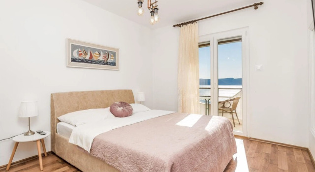 Awesome Home in Sveti Juraj With Wifi and 4 Bedrooms