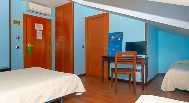Четырёхместный номер Standard Hotel Bufon de Arenillas