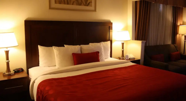 Люкс c 1 комнатой Ramada by Wyndham Denver International Airport