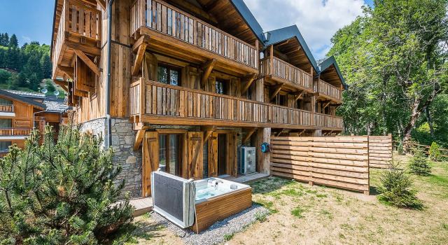 Moulin I - Modern Chalet With Private Hot-tub and Garden