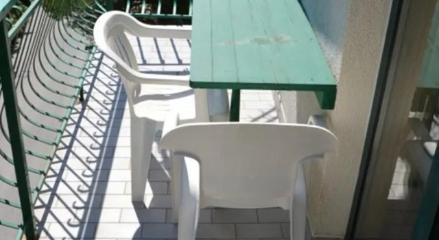 Apartments Johnny, Varaa Huoneisto Hotellit Split-Dalmatia pysäköinnillä, Pysäköinti