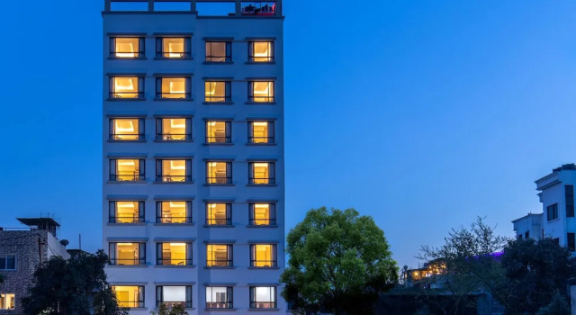 Hotel Golden Plaza, Забронировать Отель Отели Катманду 3 звезды, рядом с Garden of Dreams, 3*