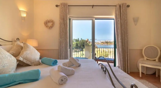 Luxury Townhouse n10 - Front-line Sea views