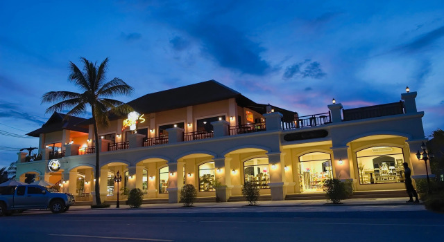 Rawi Warin Resort and Spa