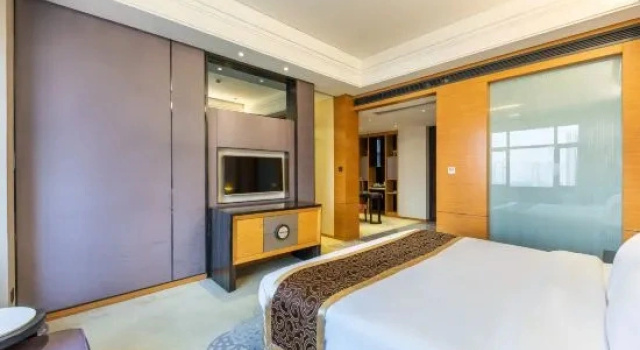 Двухместный люкс Business Lamtin Longwin Hotel Wuhan