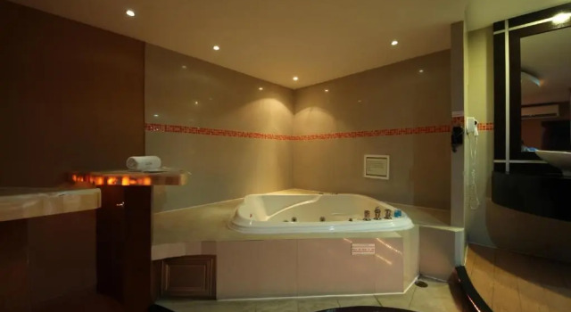 Люкс Motel Suites Xiu