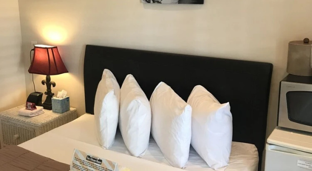 Номер Economy New Orleans House