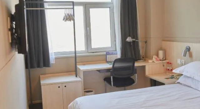 Номер Standard Jinjiang Inn Langfang High-speed Railwy Station Yinhe South Road