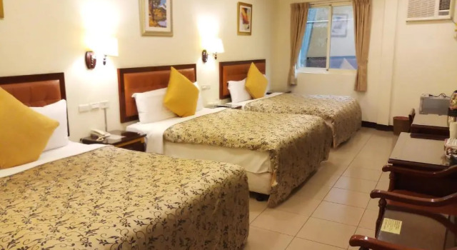 Семейный номер Standard Puti Commercial Hotel