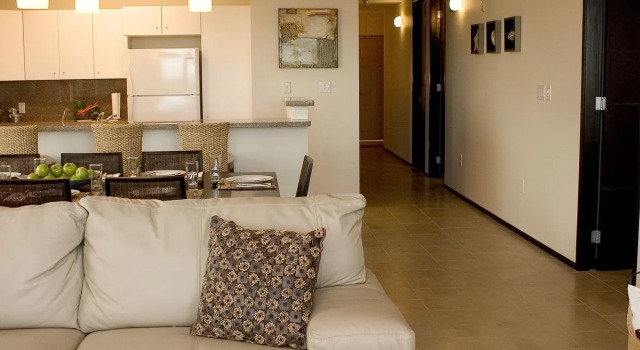 Peninsula Island Resort & Spa - Beachfront Property at South Padre Island, Забронировать Курортный отель Саут-Падре-Айленд Rio Grande Valley, рядом с Sea Ranch Marina 1