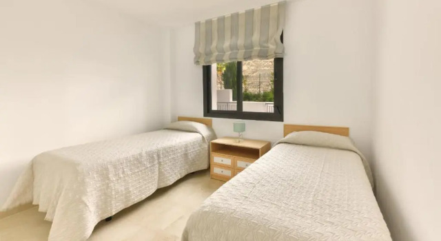 Exclusivo apartamento de 2 dormitorios vista mar lateral