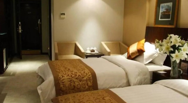 Shatan Hotel, Забронировать Отель Отели Пекина с бассейном, рядом с Торговый комплекс Oriental Plaza, Бассейн