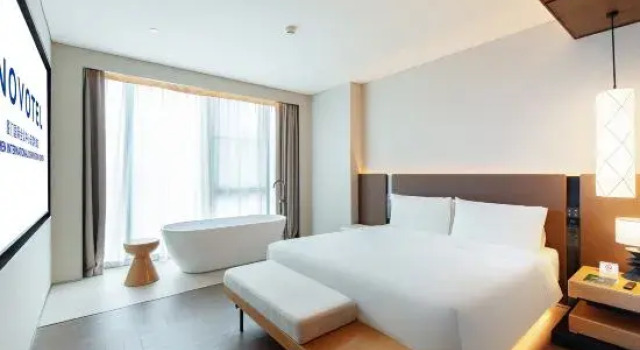Люкс Deluxe Novotel Xiamen International Convention Center