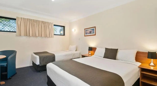 Трёхместный номер Standard Econo Lodge Waterford