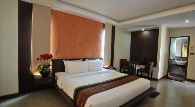 Полулюкс The Charm Boutique Resort