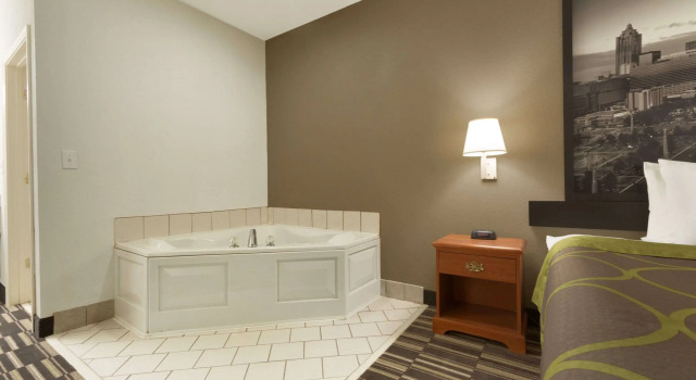Super 8 by Wyndham Chatsworth/Dalton, Buchen Sie Hotel Chatsworth Georgia