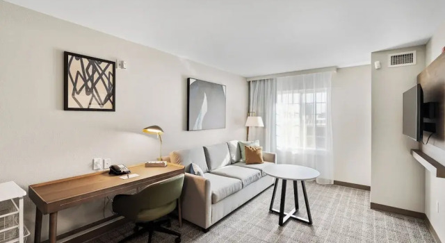 Люкс c 1 комнатой Staybridge Suites North Brunswick by IHG