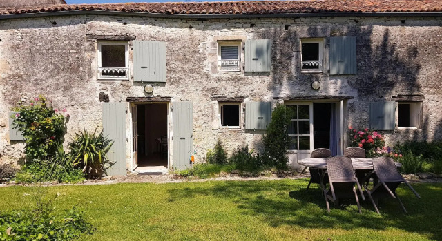 Domaine de Chantageasse, Rezerwuj Hotel Hotele w Charente-Maritime z parkingiem, Parking