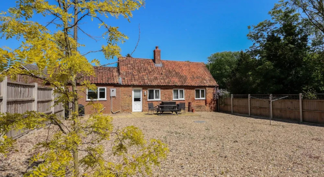Коттедж Hadleigh Farm Cottage