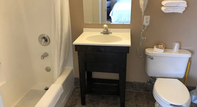 Четырёхместный номер Standard с видом на горы Meadowcliff Lodge Coleville