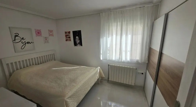 3-Bed Villa Sleeps 8 with Private Pool, Забронировать Вилла Санта Пола Коста-Бланка