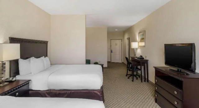 Standard Zimmer mit Balkon Fairfield by Marriott Inn & Suites Hillsboro