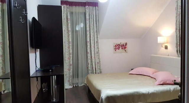 Guest house Altay, Book Pension Hoteller i Karakol med morgenmad, Morgenmad
