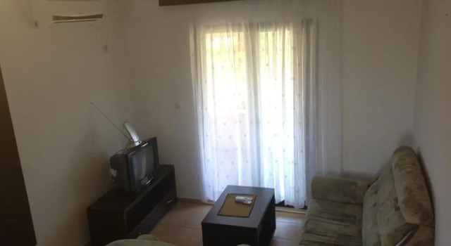 Апартаменты с 2 комнатами с балконом и с красивым видом из окна Niki Apartments