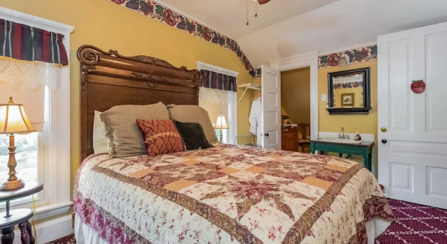 Полулюкс Kingsley House Bed & Breakfast - Full Home