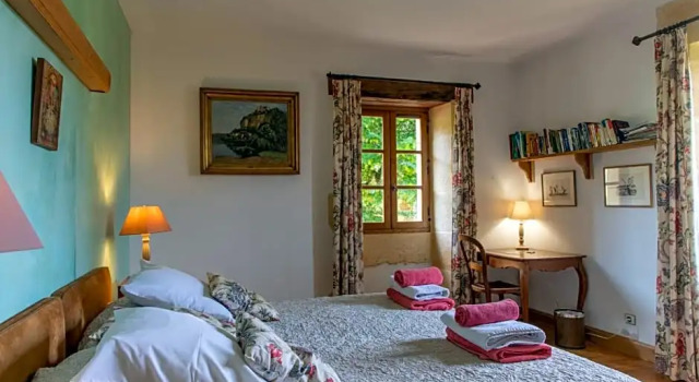 Двухместный номер Deluxe с красивым видом из окна Chambre dHôtes La Rossillonie