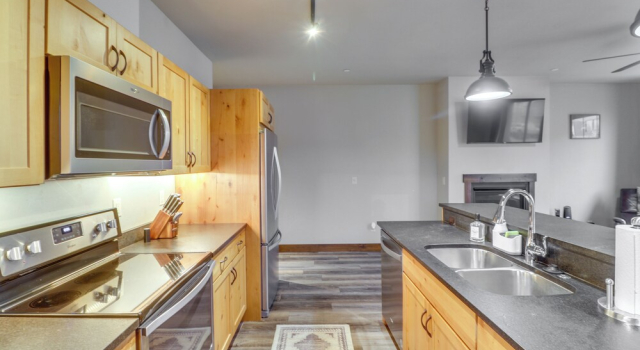 Апартаменты Downtown Columbia Falls Condo: 16 Mi to Ski Resort