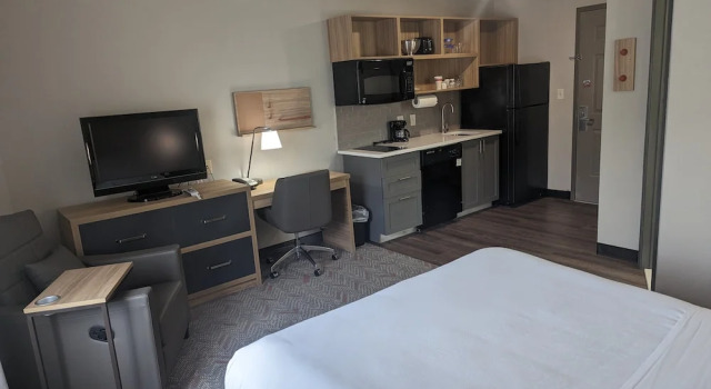 Номер Standard Candlewood Suites Wilson by IHG