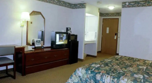 Одноместный номер Economy Garden City Inn
