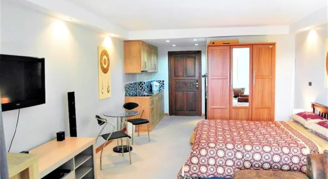 Номер Standard Swimming Pool View Spacious Studio 5 Min To Beach