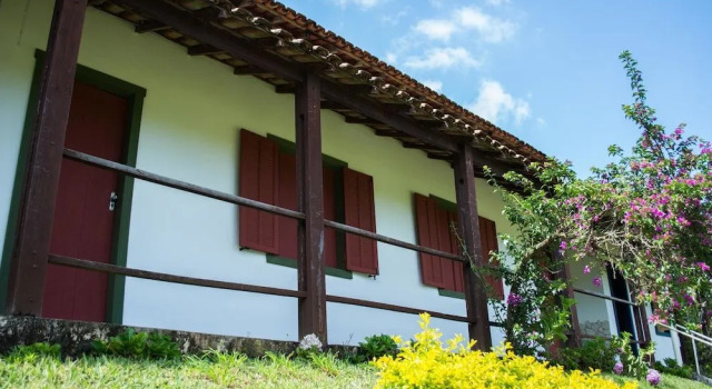 Hotel Pontal de Tiradentes, Забронировать Отель СПА-отели Тирадентис, рядом с Yves Alves Cultural Center, SPA-услуги