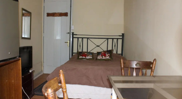 Hostal Oliver, Забронировать Отель Отели Винья-дель-Мар с парковкой, рядом с Potrerillos Park, Парковка