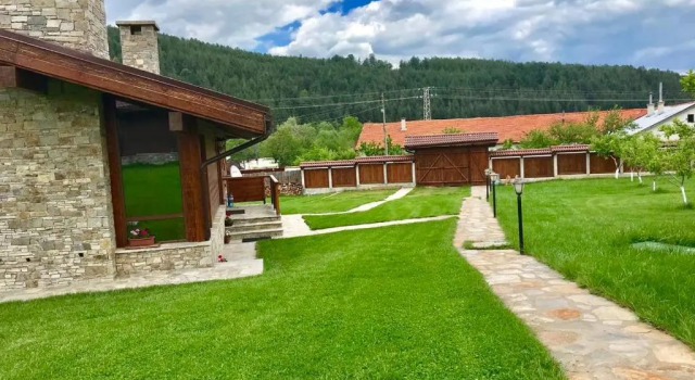 Шале Gostnici Holiday Home