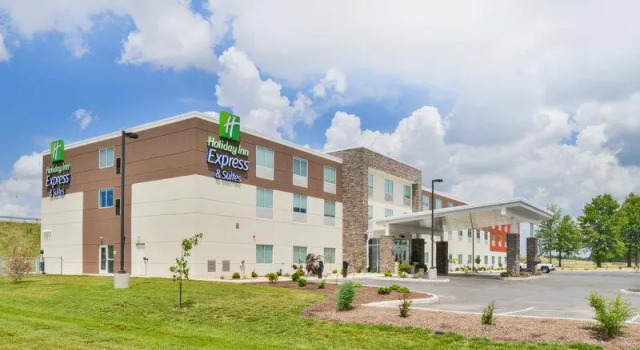 Люкс с видом на море Holiday Inn Express & Suites Salem by IHG