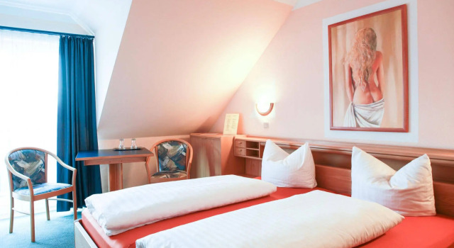 Hotel Aggertal, Забронировать Отель Гуммерсбах Bergisches Land