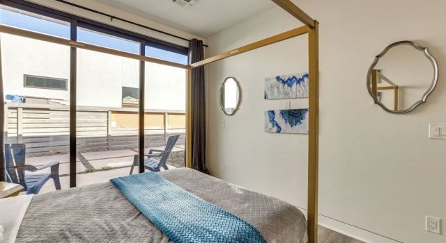 2 Mi to Dtwn Phoenix: Sleek Apt w/ Fenced Yard!, Забронировать Апартаменты/квартира Финикс 