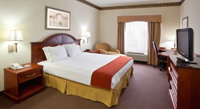 Двухместный номер Standard Holiday Inn Express Toledo-Oregon by IHG