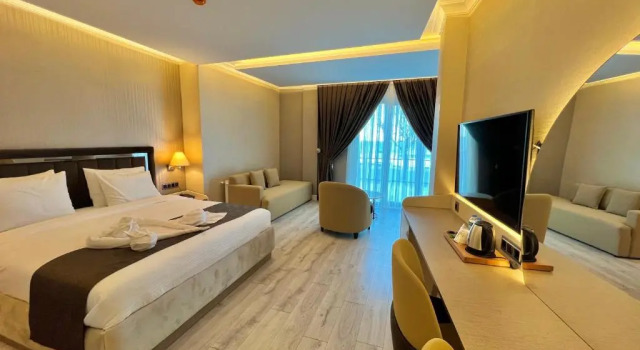 Люкс с видом на море MQ Hotel Suites & SPA