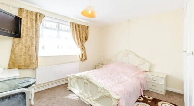 Lovely 3 Bedroom House, Northolt