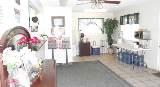 Glen Rose Inn and Suites, 预订 酒店 格伦罗斯 得克萨斯州