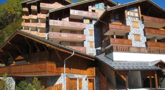 Apartment Vue Imprenable - Proche Telecabine 1, Prenota Appartamento Hotel a Rodano-Alpi con parcheggio, Parcheggio