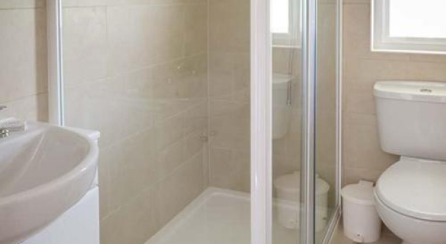 Lodge 6, Book Hotel Cross Inn Glamorgan