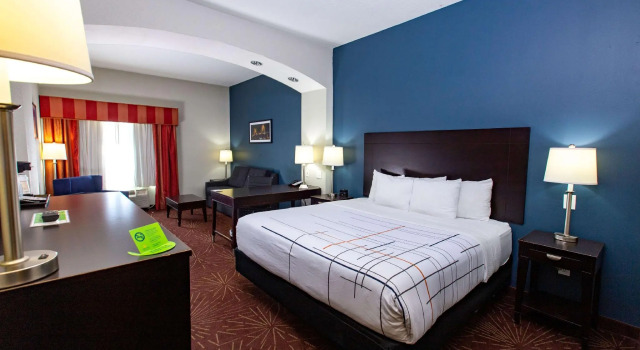 Двухместный номер Deluxe La Quinta by Wyndham Houston East at Normandy